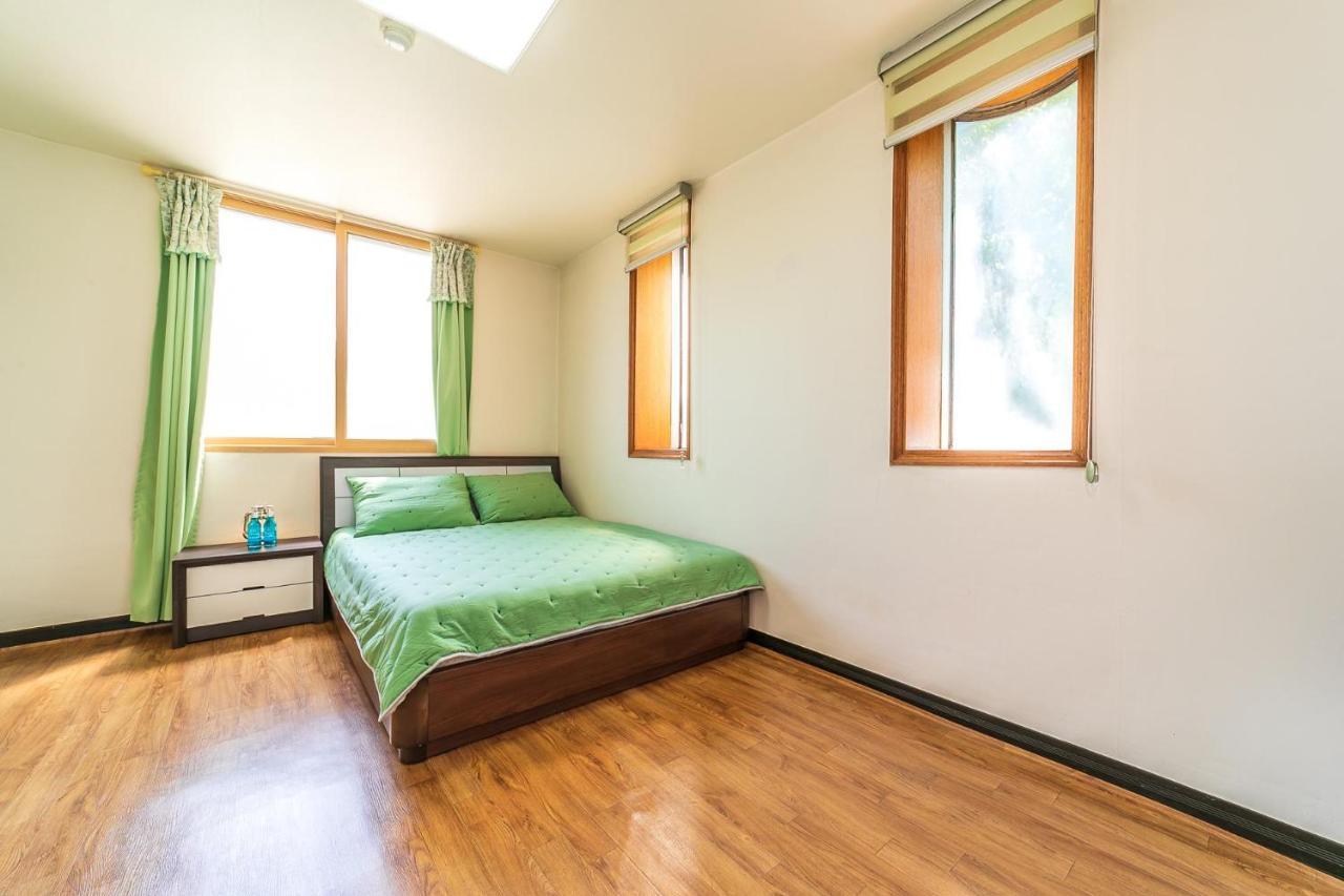 Hooni Guest House & Motel Gurye Bagian luar foto